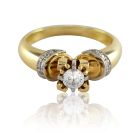 Золотий перстень з діамантами «Тесоро»