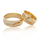 Золотое обручальное кольцо «На волнах любви»