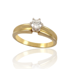 Золотое кольцо с бриллиантом «Скрипачка»