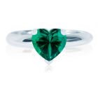 Золотое кольцо-сердце с изумрудом «Loving heart»