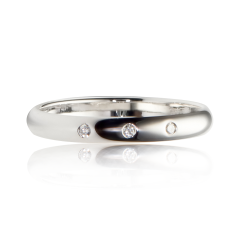 Платиновое кольцо c тремя бриллиантами «Classic wedding»