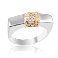 Золотой мужской перстень с бриллиантами