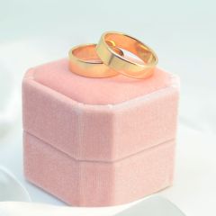 Золотое обручальное кольцо без камней «Meine Liebe»