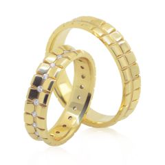 Обручальное вогнутое кольцо с бриллиантами «Karina»