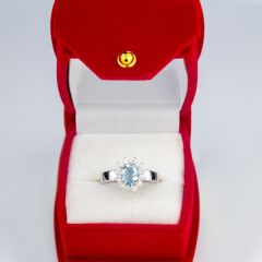  Золотое кольцо с аквамарином «Королевская помолвка»