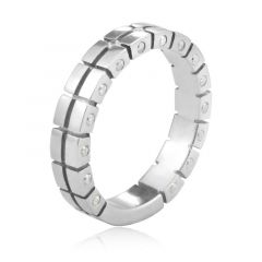 Необычное обручальное кольцо с белыми сапфирами «Tesoro»
