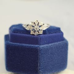 Золотое кольцо с бриллиантами «Сияние звезд»