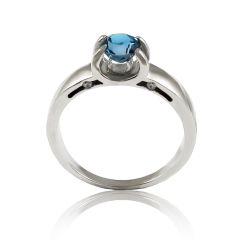 Женское кольцо с топазом «Небесная любовь»