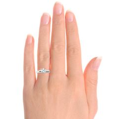 Кольцо с бриллиантом 0.5 ct «Век любви бесконечен»