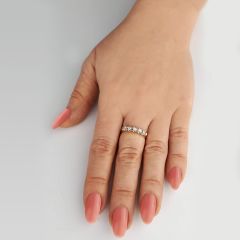 Золотое кольцо с дорожкой бриллиантов «Sunny»