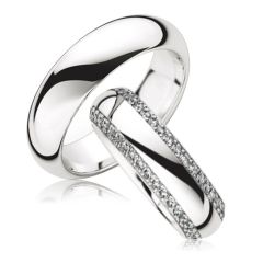 Золотые обручальные кольца парные «Свадьба мечты»