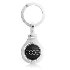 Серебряный брелок «Audi»