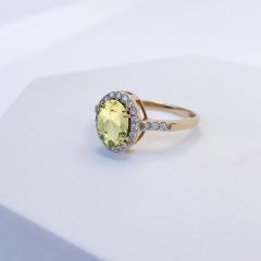 Женское кольцо с овальным бериллом «Аньес»