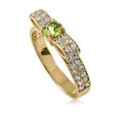 Золотое кольцо с хризолитом «Бантик»
