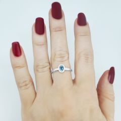 Помолвочное кольцо с овальным топазом «Candy»
