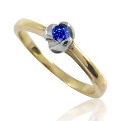 Золотое помолвочное кольцо с сапфиром «Смит и Вессон»