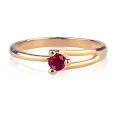 Кольцо помолвочное из золота с  рубином «Любовь моя»