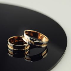 Широкое обручальное кольцо без камней «Альянс»