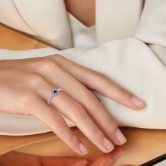 Помолвочное кольцо с сапфиром 0,06  Ct «Капля росы»