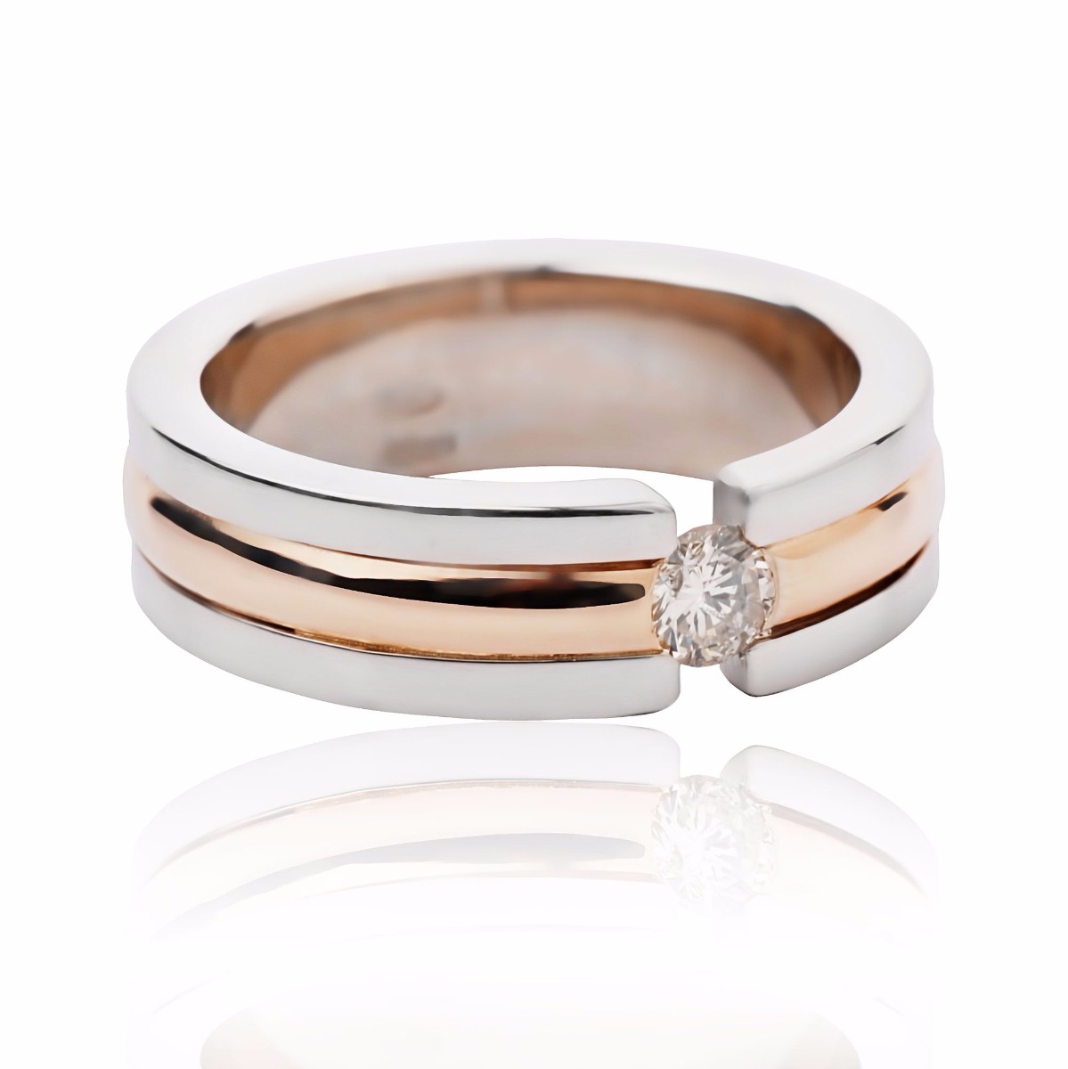Золотое обручальное кольцо бриллиант